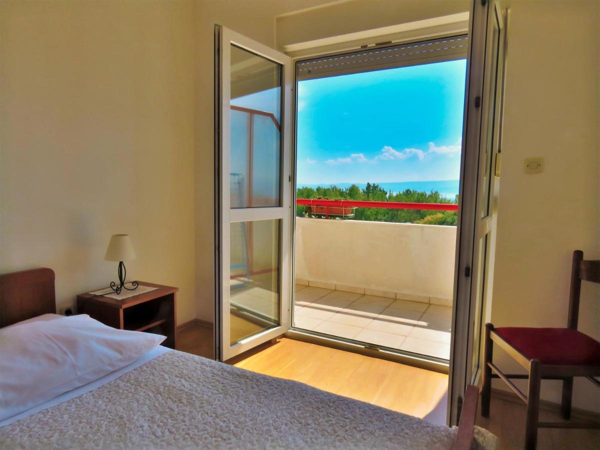 Apartments Zvone Омиш Экстерьер фото