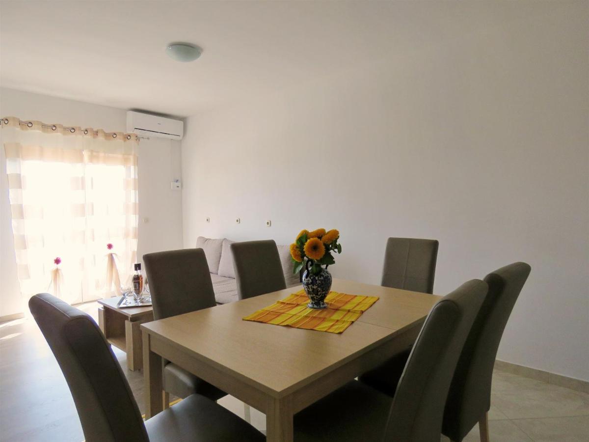 Apartments Zvone Омиш Экстерьер фото